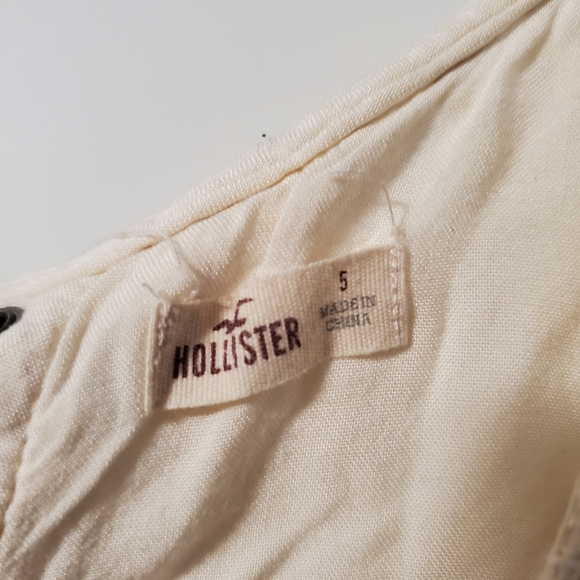 Hollister off white dress - Picture 3 of 3